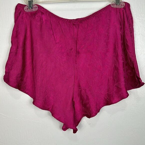 Victoria’s Secret Satin Viscose Floral Pattern Shorts In Fuchsia Size L - Picture 3 of 8